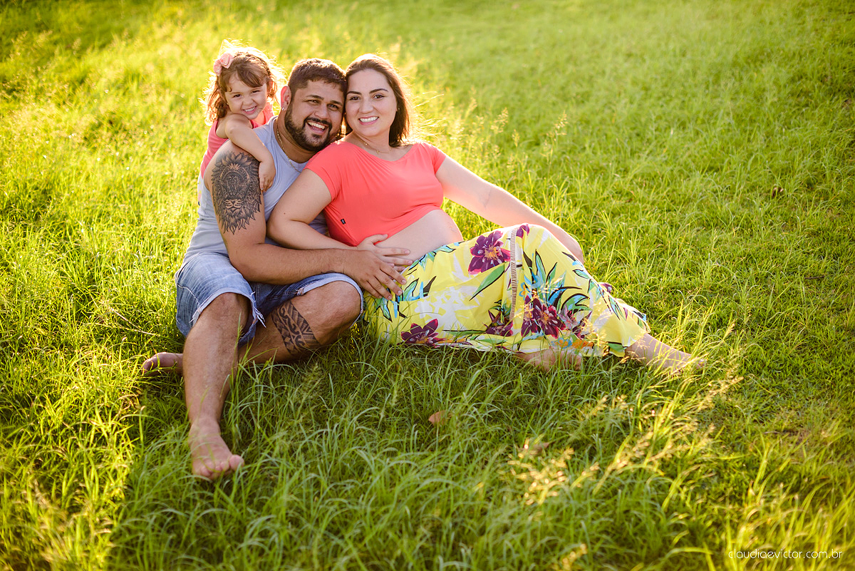 Ensaio fotográfico de gestante e família realizado no Parque Pedra da Cebola Vitória por fotógrafos de casamento de Vila Velha fotógrafos de casamento de Vitória fotógrafos de casamento de Serra Espirito Santo ES