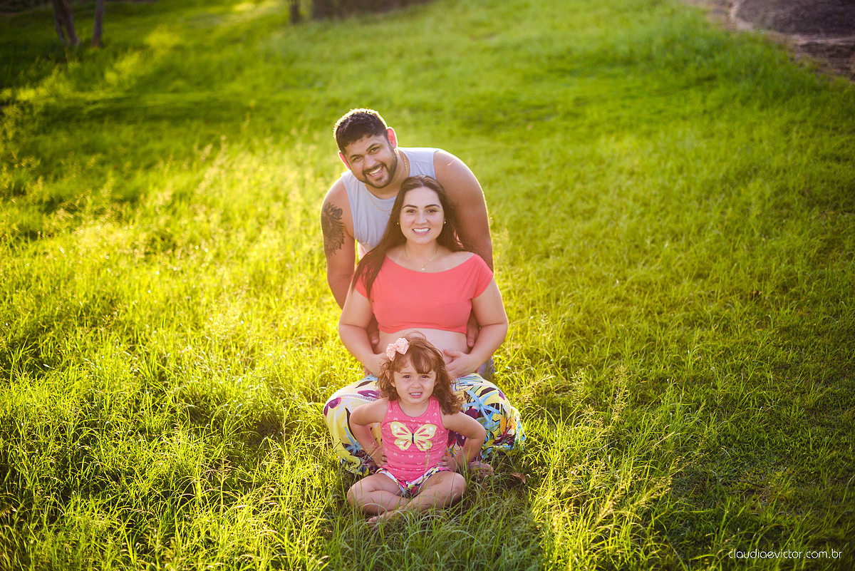 Ensaio fotográfico de gestante e família realizado no Parque Pedra da Cebola Vitória por fotógrafos de casamento de Vila Velha fotógrafos de casamento de Vitória fotógrafos de casamento de Serra Espirito Santo ES