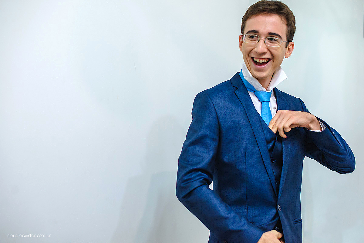 Lindo casamento ao ar livre de dia realizado por fotógrafos de casamento de Vila Velha fotógrafos de casamento de Vitória fotógrafos de casamento de Serra Espirito Santo ES com noivo e noiva