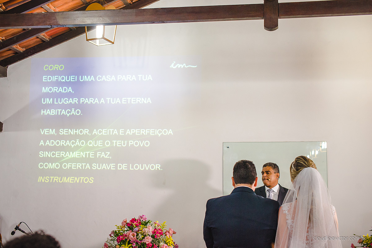 casamento lindo realizado na igreja Maranata Cariacica com noivos e noivas fotógrafos de casamento de Vila Velha fotógrafos de casamento de Vitória fotógrafos de casamento de Serra Espirito Santo ES