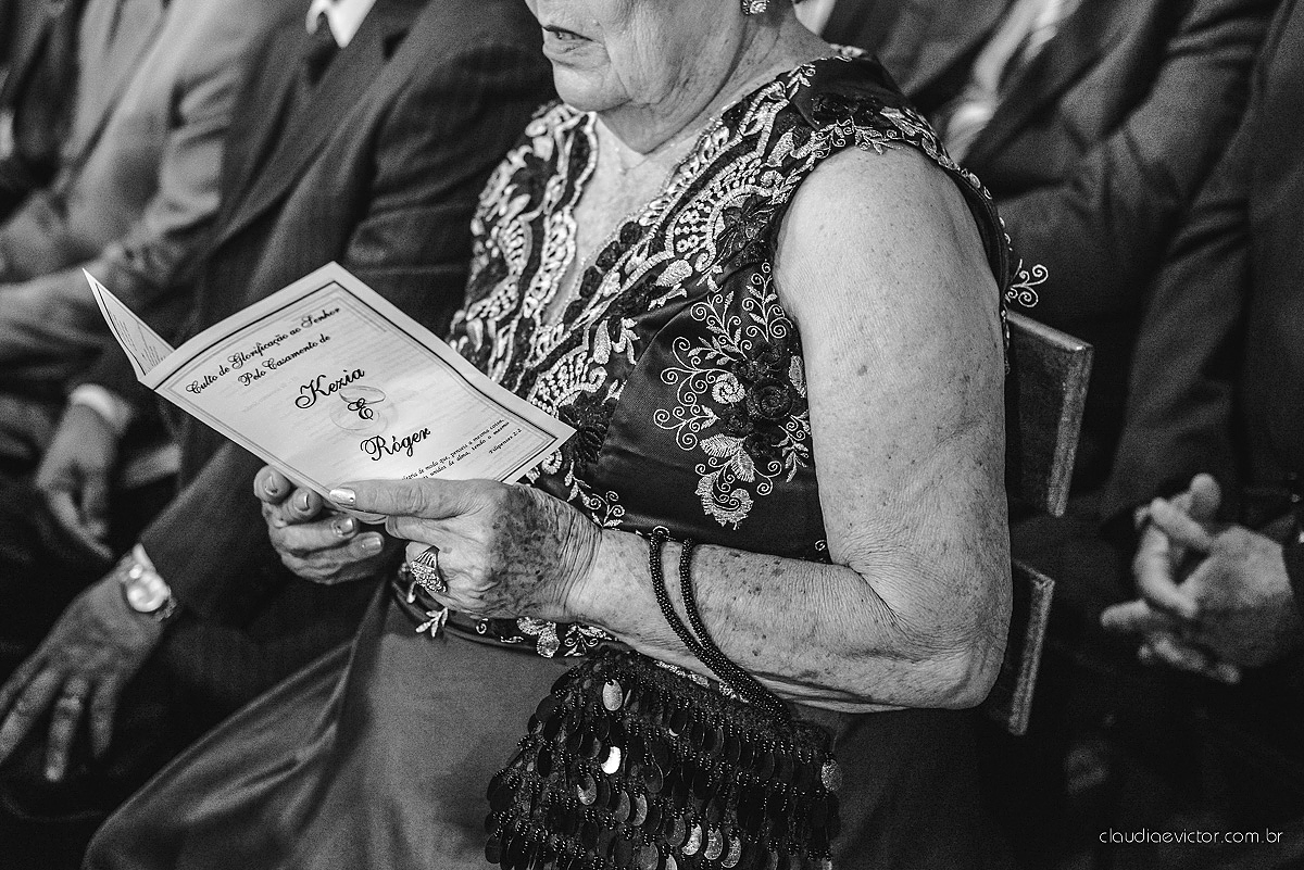 casamento lindo realizado na igreja Maranata Cariacica com noivos e noivas fotógrafos de casamento de Vila Velha fotógrafos de casamento de Vitória fotógrafos de casamento de Serra Espirito Santo ES