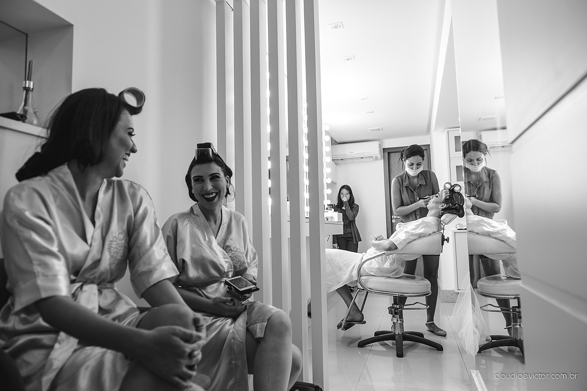 casamento lindo realizado na igreja Maranata Cariacica com noivos e noivas fotógrafos de casamento de Vila Velha fotógrafos de casamento de Vitória fotógrafos de casamento de Serra Espirito Santo ES