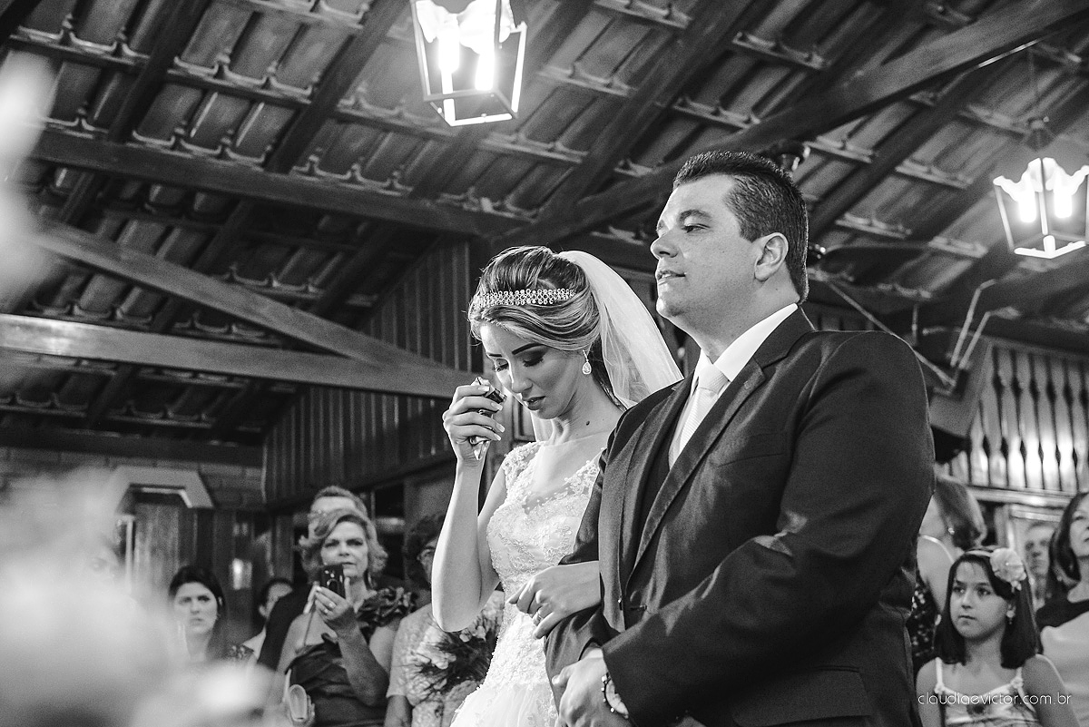 casamento lindo realizado na igreja Maranata Cariacica com noivos e noivas fotógrafos de casamento de Vila Velha fotógrafos de casamento de Vitória fotógrafos de casamento de Serra Espirito Santo ES