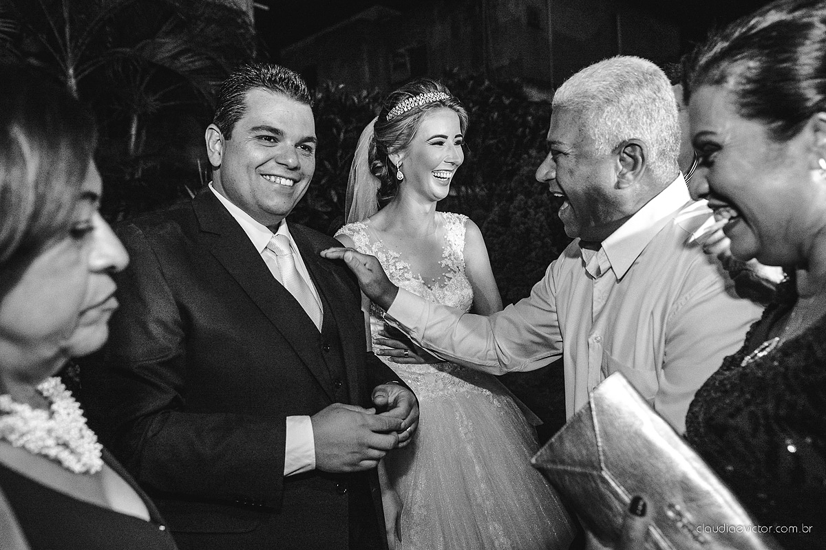 casamento lindo realizado na igreja Maranata Cariacica com noivos e noivas fotógrafos de casamento de Vila Velha fotógrafos de casamento de Vitória fotógrafos de casamento de Serra Espirito Santo ES