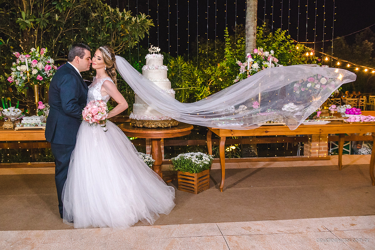 casamento lindo realizado na igreja Maranata Cariacica com noivos e noivas fotógrafos de casamento de Vila Velha fotógrafos de casamento de Vitória fotógrafos de casamento de Serra Espirito Santo ES
