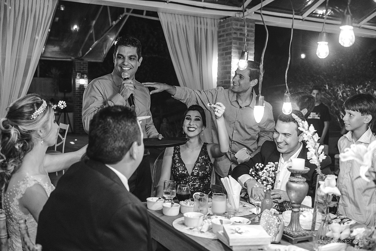 casamento lindo realizado na igreja Maranata Cariacica com noivos e noivas fotógrafos de casamento de Vila Velha fotógrafos de casamento de Vitória fotógrafos de casamento de Serra Espirito Santo ES