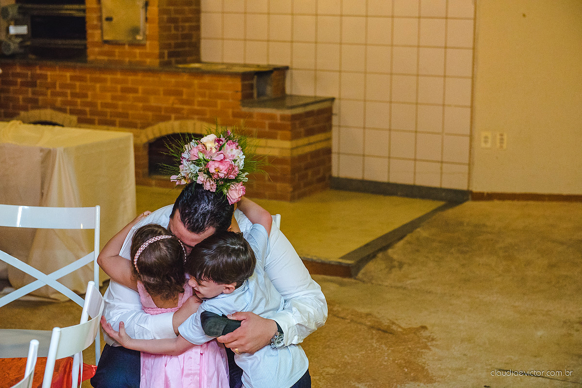 casamento lindo realizado na igreja Maranata Cariacica com noivos e noivas fotógrafos de casamento de Vila Velha fotógrafos de casamento de Vitória fotógrafos de casamento de Serra Espirito Santo ES