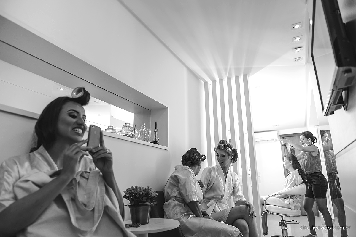 casamento lindo realizado na igreja Maranata Cariacica com noivos e noivas fotógrafos de casamento de Vila Velha fotógrafos de casamento de Vitória fotógrafos de casamento de Serra Espirito Santo ES