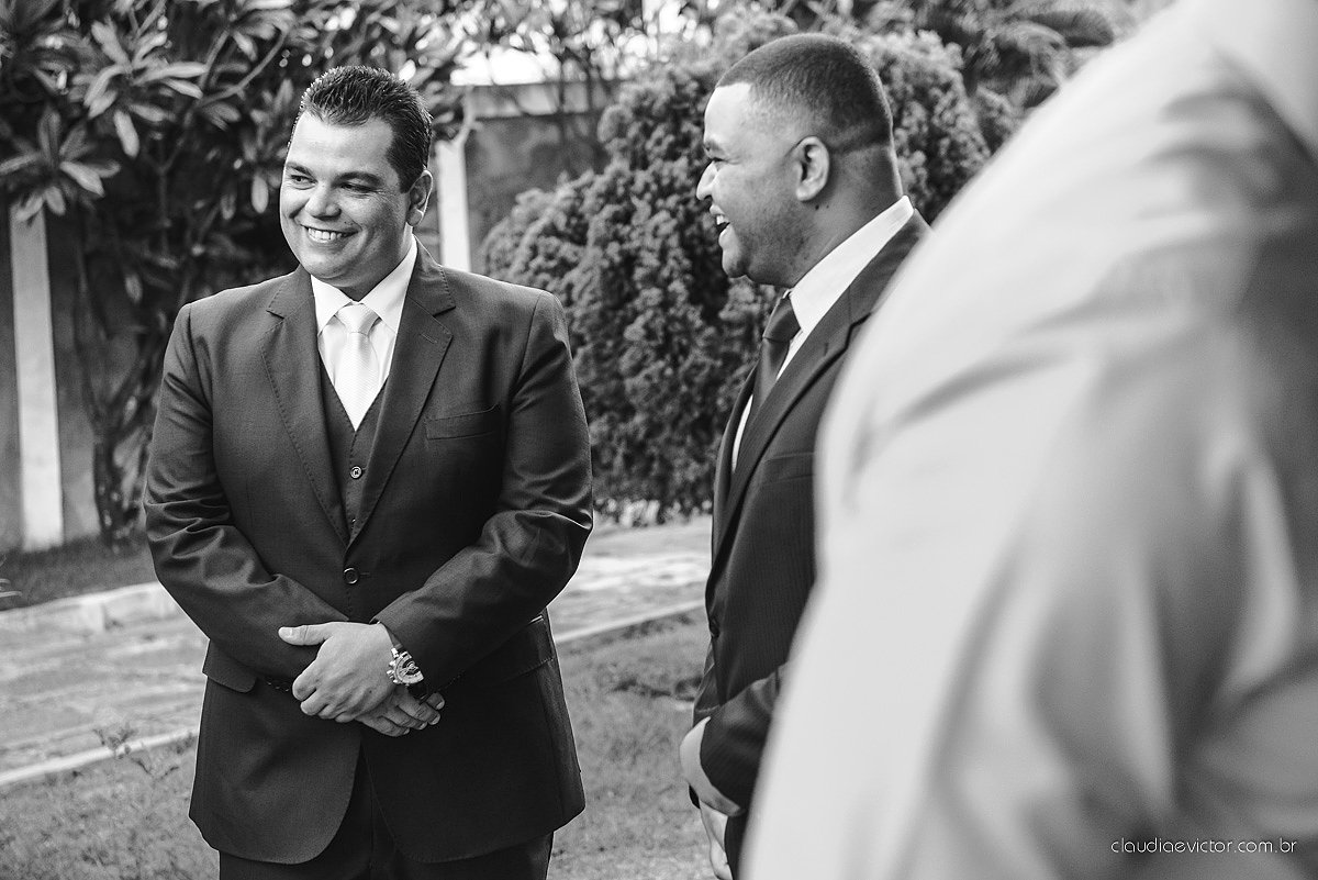 casamento lindo realizado na igreja Maranata Cariacica com noivos e noivas fotógrafos de casamento de Vila Velha fotógrafos de casamento de Vitória fotógrafos de casamento de Serra Espirito Santo ES