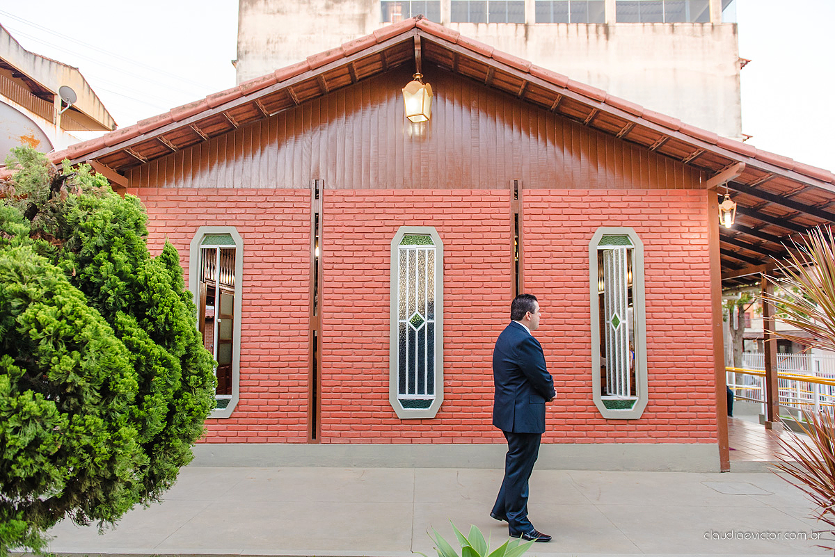 casamento lindo realizado na igreja Maranata Cariacica com noivos e noivas fotógrafos de casamento de Vila Velha fotógrafos de casamento de Vitória fotógrafos de casamento de Serra Espirito Santo ES