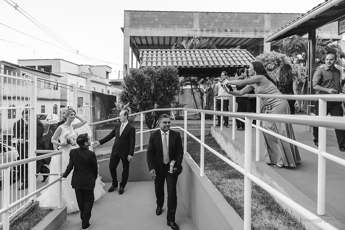casamento lindo realizado na igreja Maranata Cariacica com noivos e noivas fotógrafos de casamento de Vila Velha fotógrafos de casamento de Vitória fotógrafos de casamento de Serra Espirito Santo ES
