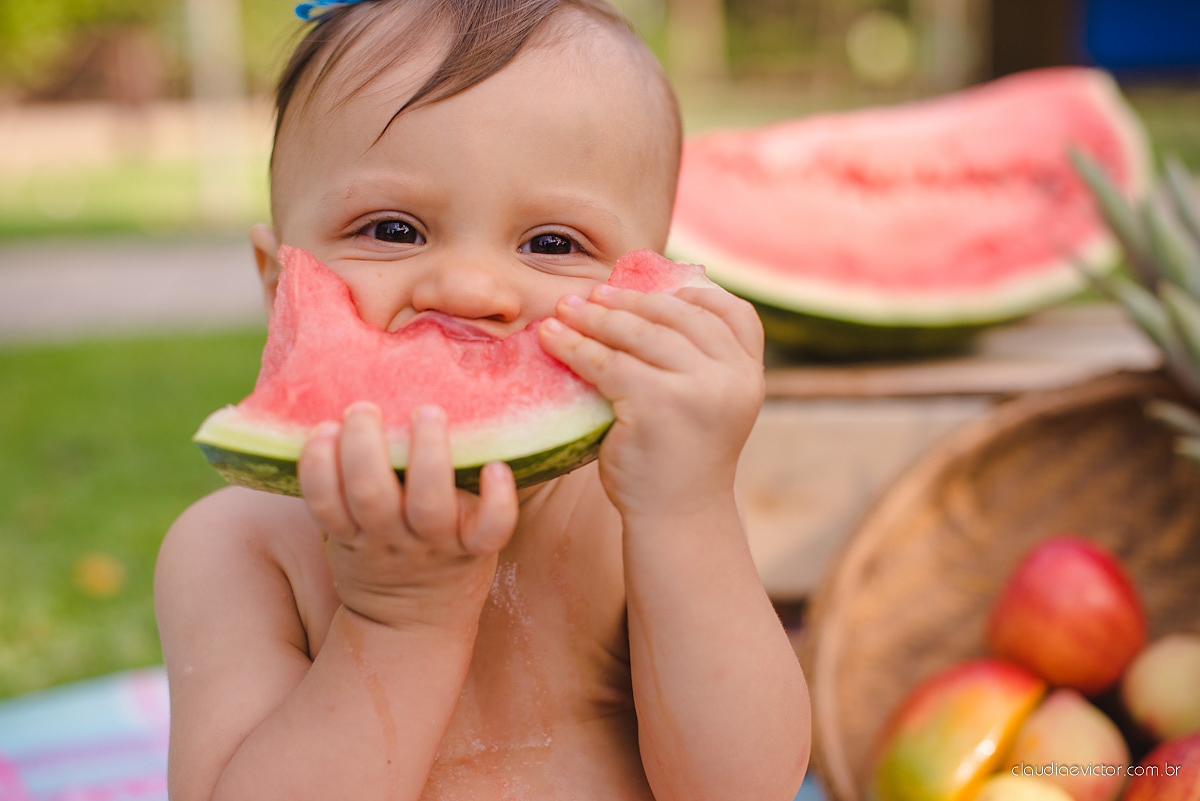 Lindo ensaio infantil no parque da vale por fotógrafos de casamento de Vila Velha fotógrafos de casamento de Vitória fotógrafos de casamento de Serra Espirito Santo ES