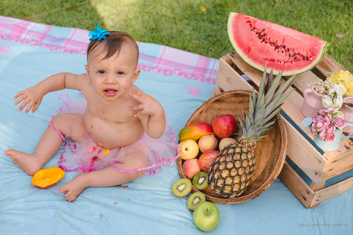 Lindo ensaio infantil no parque da vale por fotógrafos de casamento de Vila Velha fotógrafos de casamento de Vitória fotógrafos de casamento de Serra Espirito Santo ES