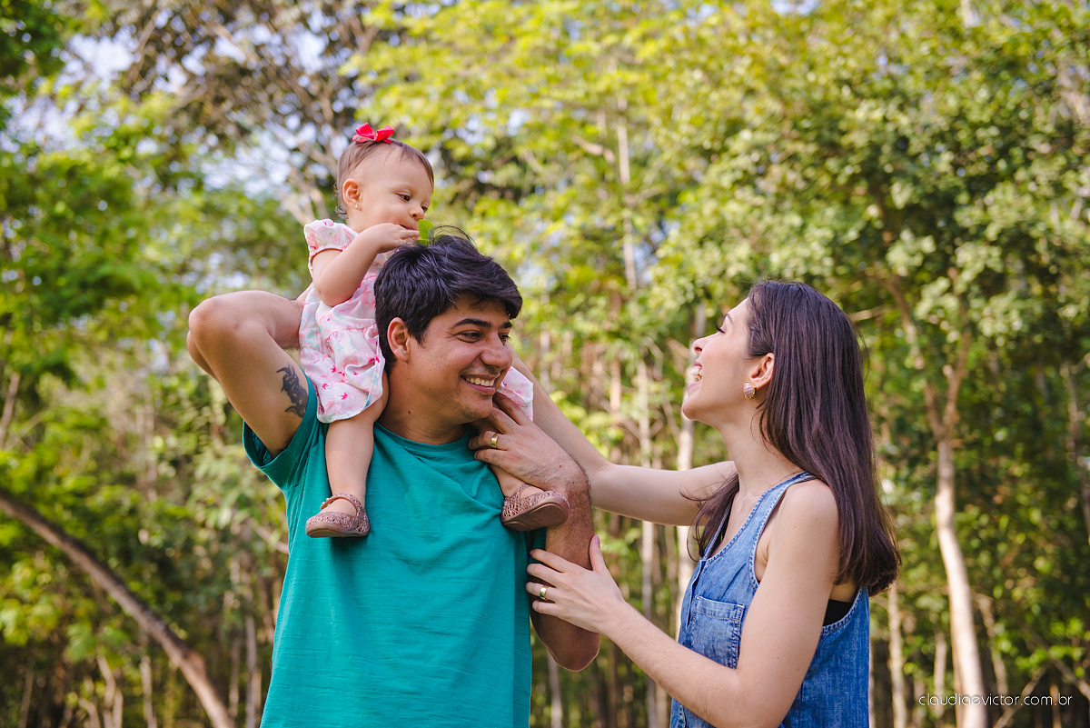 Lindo ensaio infantil no parque da vale por fotógrafos de casamento de Vila Velha fotógrafos de casamento de Vitória fotógrafos de casamento de Serra Espirito Santo ES