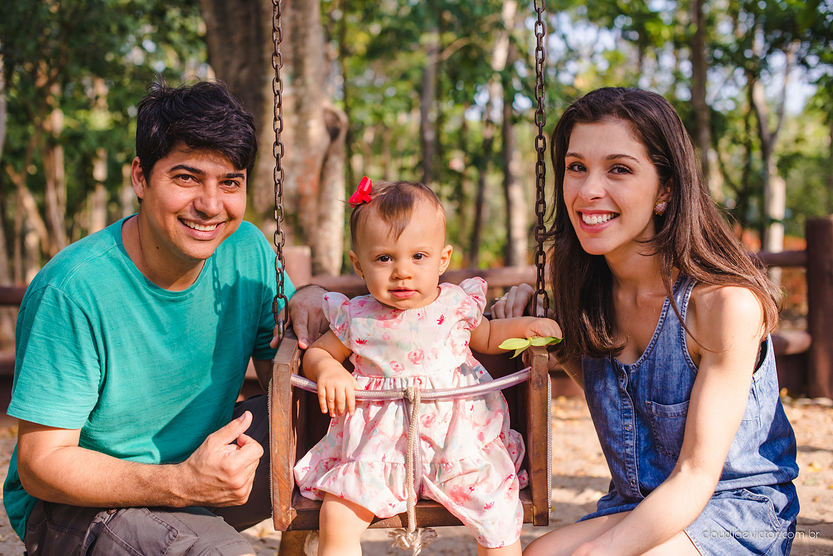 Lindo ensaio infantil no parque da vale por fotógrafos de casamento de Vila Velha fotógrafos de casamento de Vitória fotógrafos de casamento de Serra Espirito Santo ES