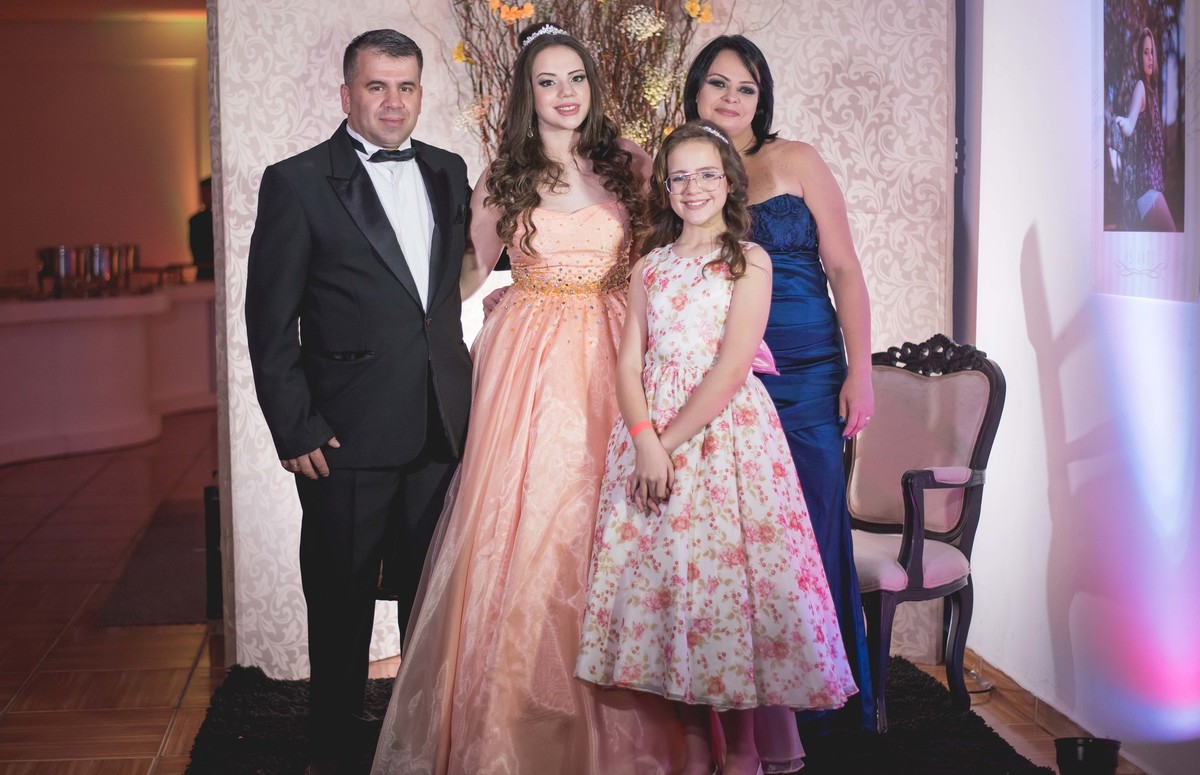 Debutante { Giovanna Ramos}