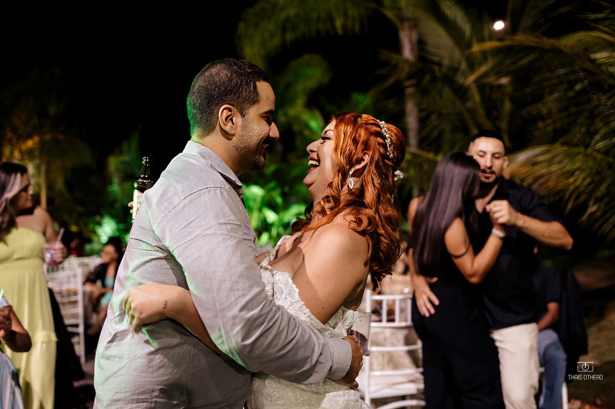 dançando na festa do casamento