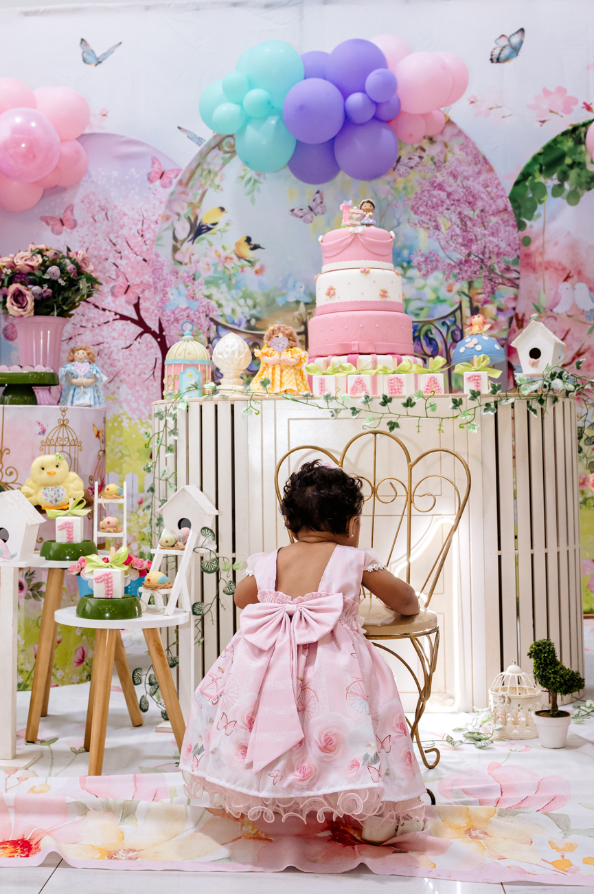 fazendo arte com a cadeita