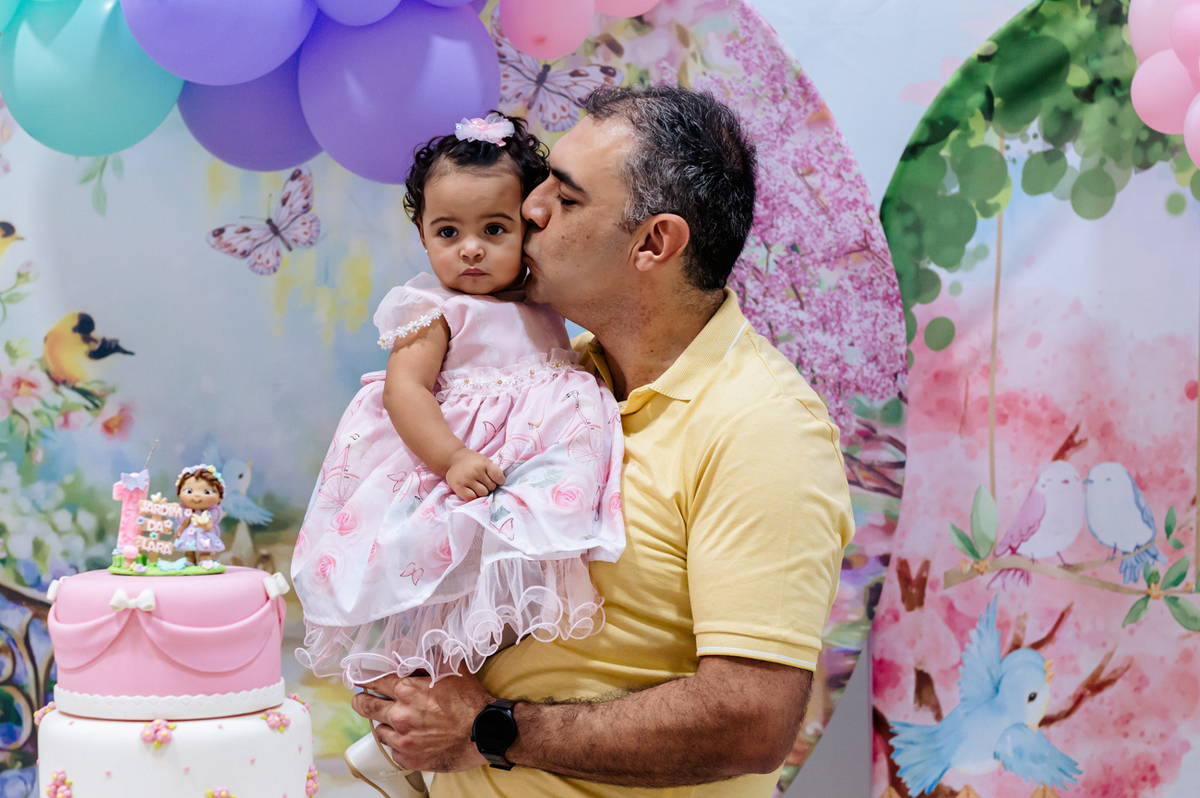 beijo de pai, carinho, felicidade