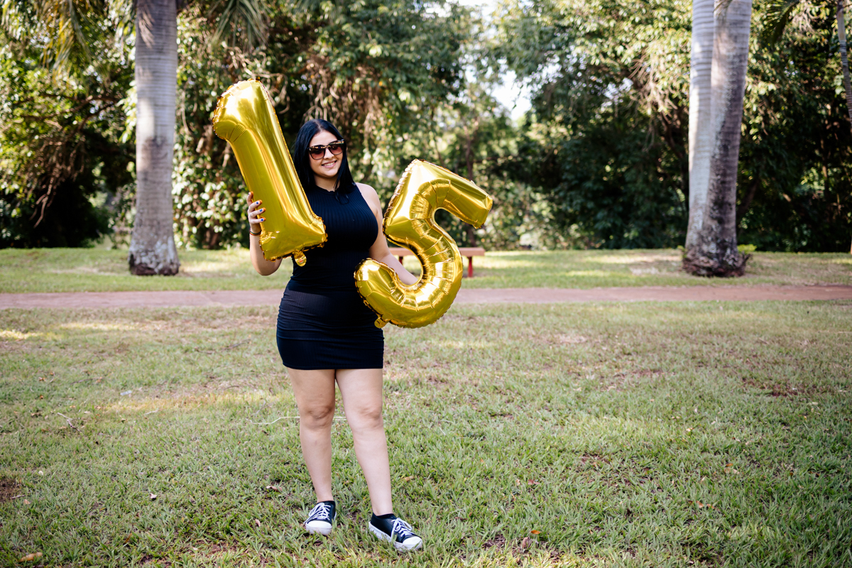 pose para fotogria 15 anos com oculos