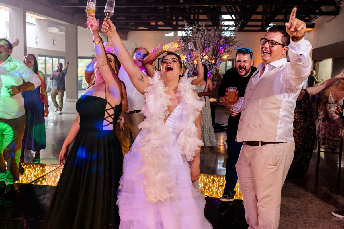 cantando pagode e sertaneijo