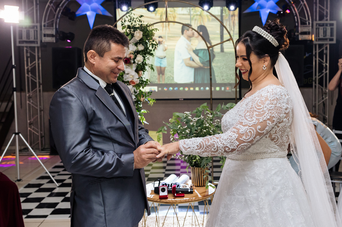 troca das aliancas, noivo