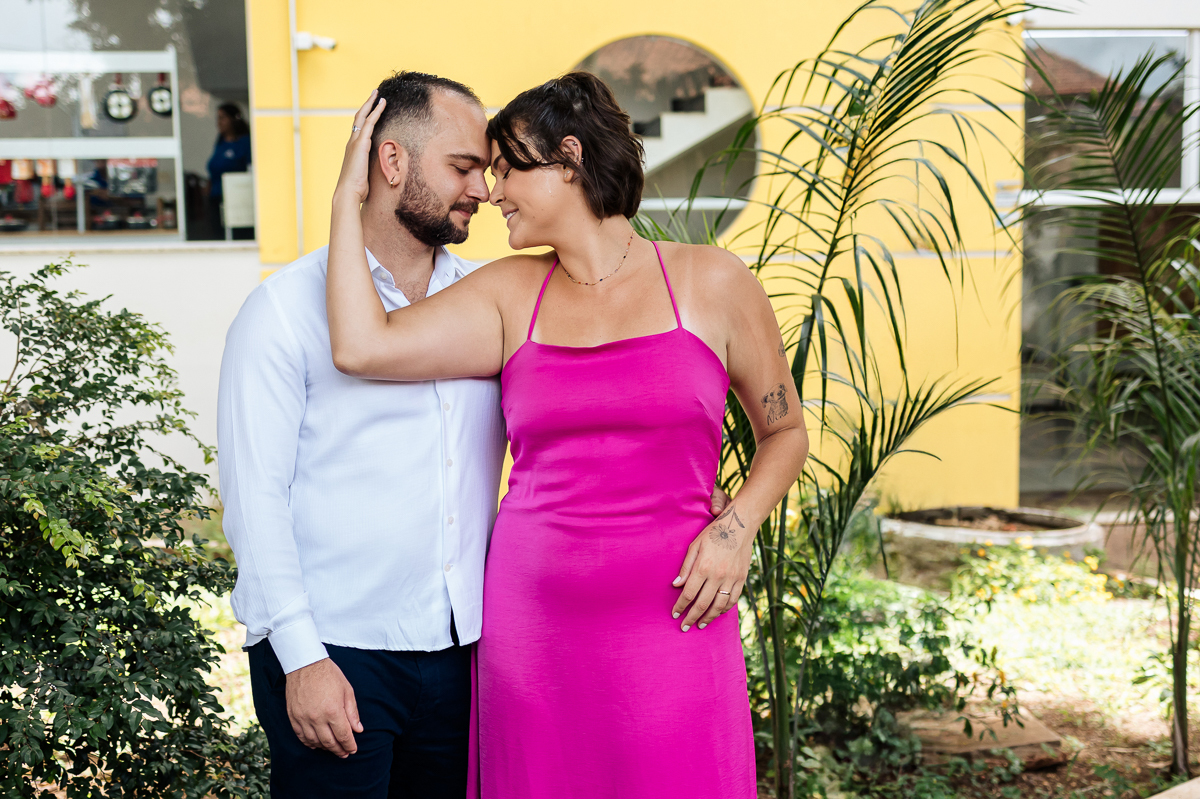 sessao de fotografia pos casamento na praca dos namorados