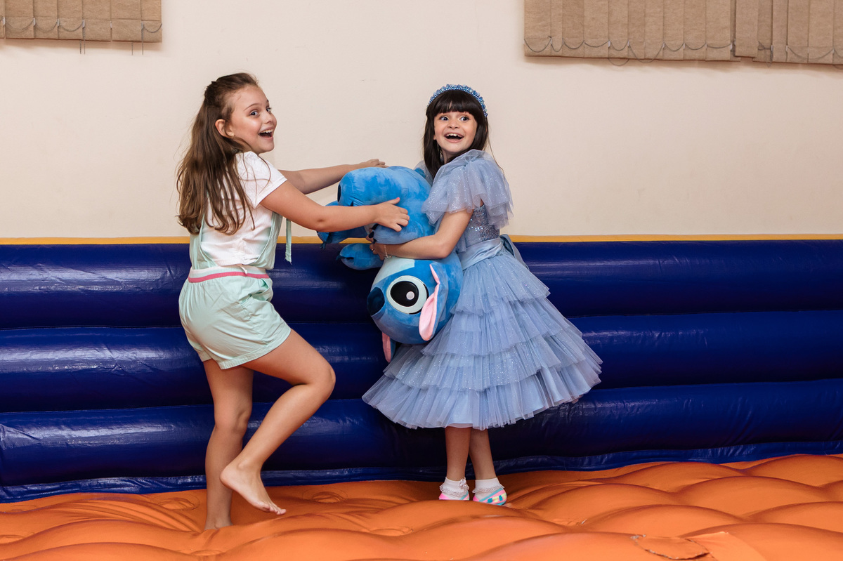 brincadeira com amiga