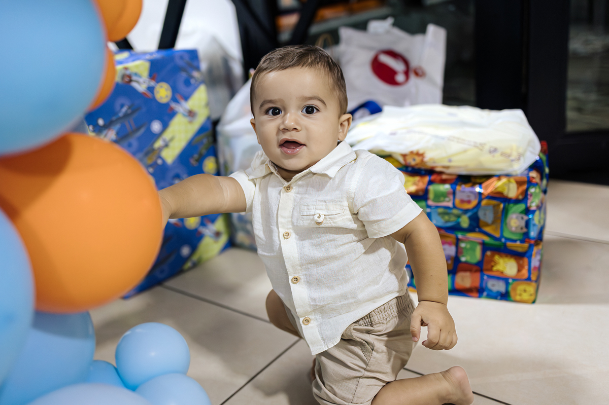 abrindo os presentes