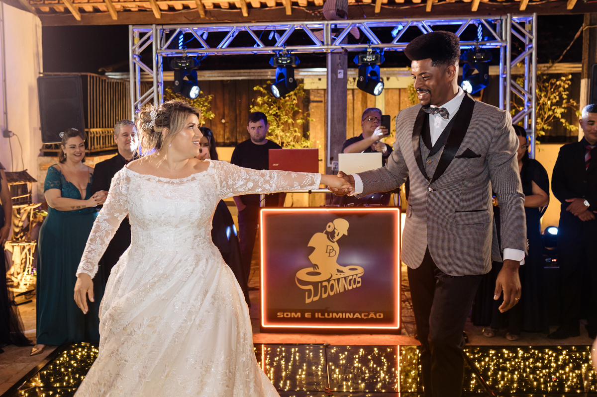 danca na entrada dos noivos