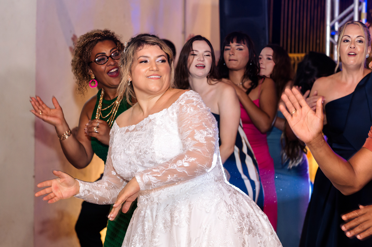 noiva dancando