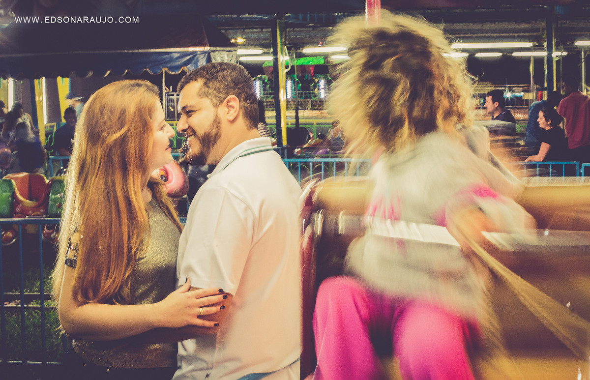 Marcela Dornelas blogueira, Foto de casal no parque, Fotos criativas, Conceito eventos, melhor fotografo, blog Marcela Dornelas, Fotos de casal, Casei em Patos, Casar em Patos, Ceriminialista em Patos
