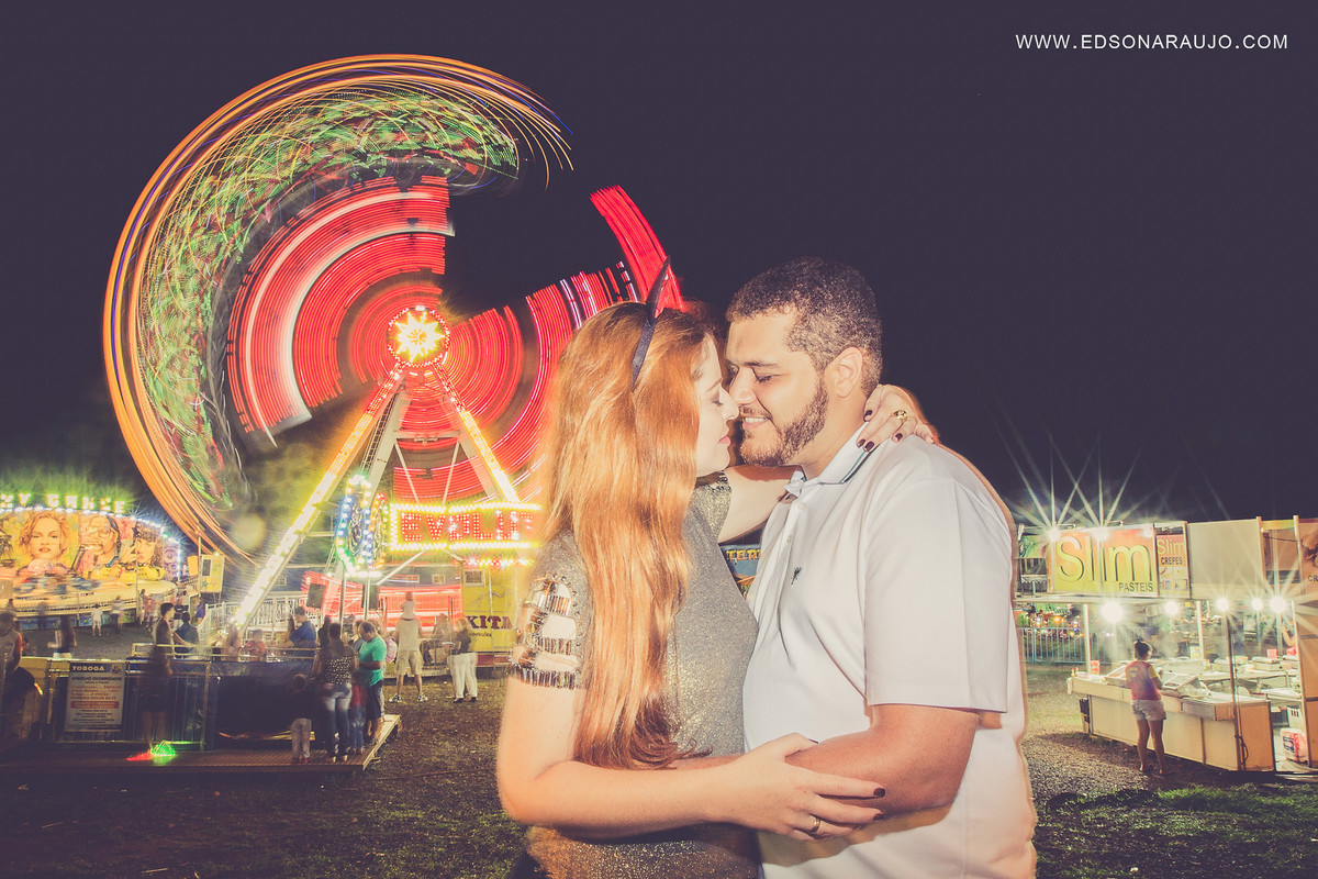 noivas de João Pinheiro MG, Casando em JOão PInheiro, Luciana noiva e cia, Edson Araujo fotografo, Fotos em Patos de Minas MG, Foto de casal no por do sol, foto de casal com reflexo, melhor fotografo.