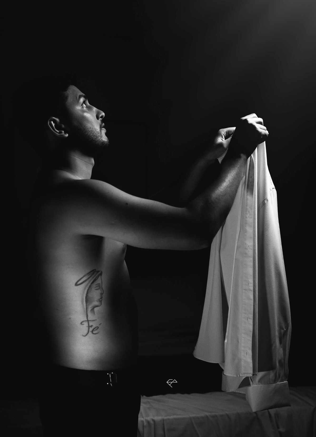 Casamento da Marcella e João Paulo em João Pinheiro, cerimônia na Igreja Matriz Santana e recepção no Sitio Riviera, fotógrafo Edson Araujo Fotografias, vestido de noiva, terno do noivo, casamento, fotografo de casamentos, fotos criativas, momento unico