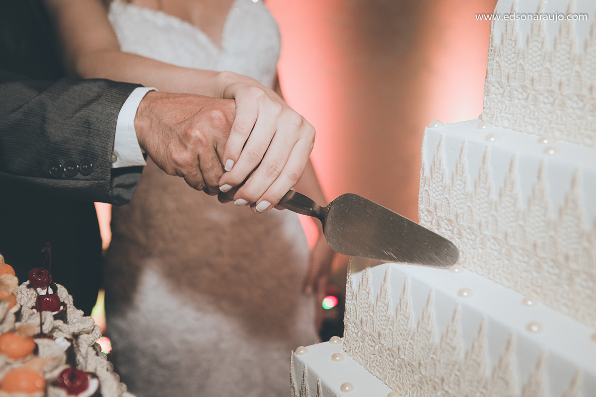 Silvia e Osmar, fotografo em joão pinheiro, fotografo de casamentos em joão pinheiro, Luciana Braga, vestido de noivas, Melhor fotografo joão pinheiro, alianças de casamento, Edson Araujo fotografias