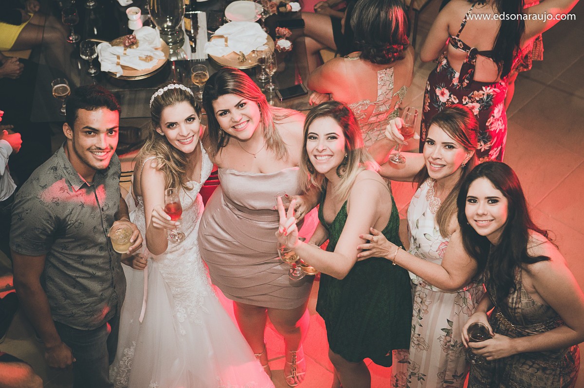 Silvia e Osmar, fotografo em joão pinheiro, fotografo de casamentos em joão pinheiro, Luciana Braga, vestido de noivas, Melhor fotografo joão pinheiro, alianças de casamento, Edson Araujo fotografias