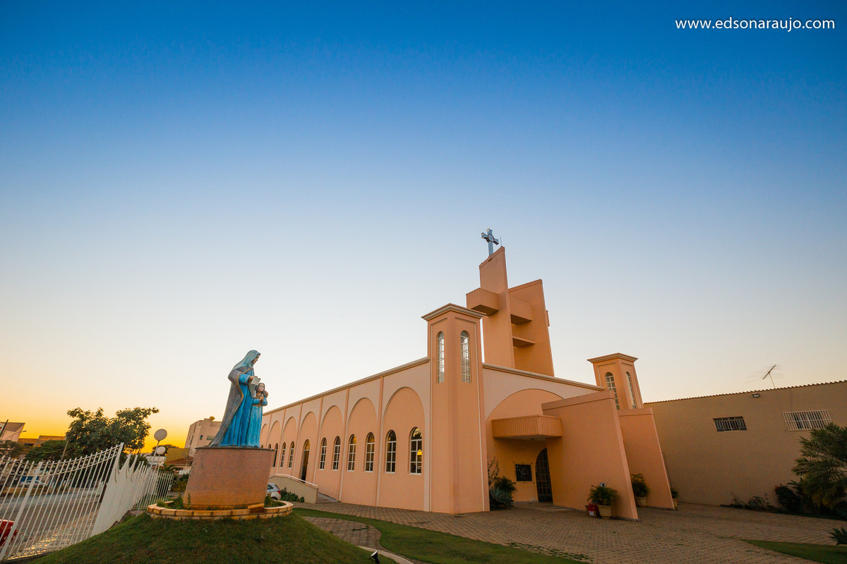 Edson Araujo, Fotografo em João Pinheiro, Fotografo de casamento em João Pinheiro, Melhor fotografo Minas Gerais, Marilia e Flavio, Flavio, Igreja Matriz S'antana João Pinheiro MG, Linda Igreja em jp