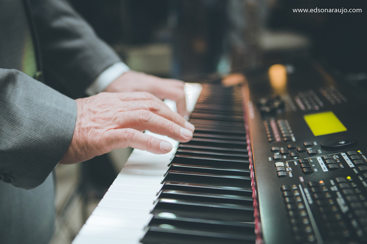 Edson Araujo, Fotografo em João Pinheiro, Fotografo de casamento em João Pinheiro, Melhor fotografo Minas Gerais, Marilia e Flavio, Flavio, Riviera, noiva emocionada, noiva chorando, noivos dançando