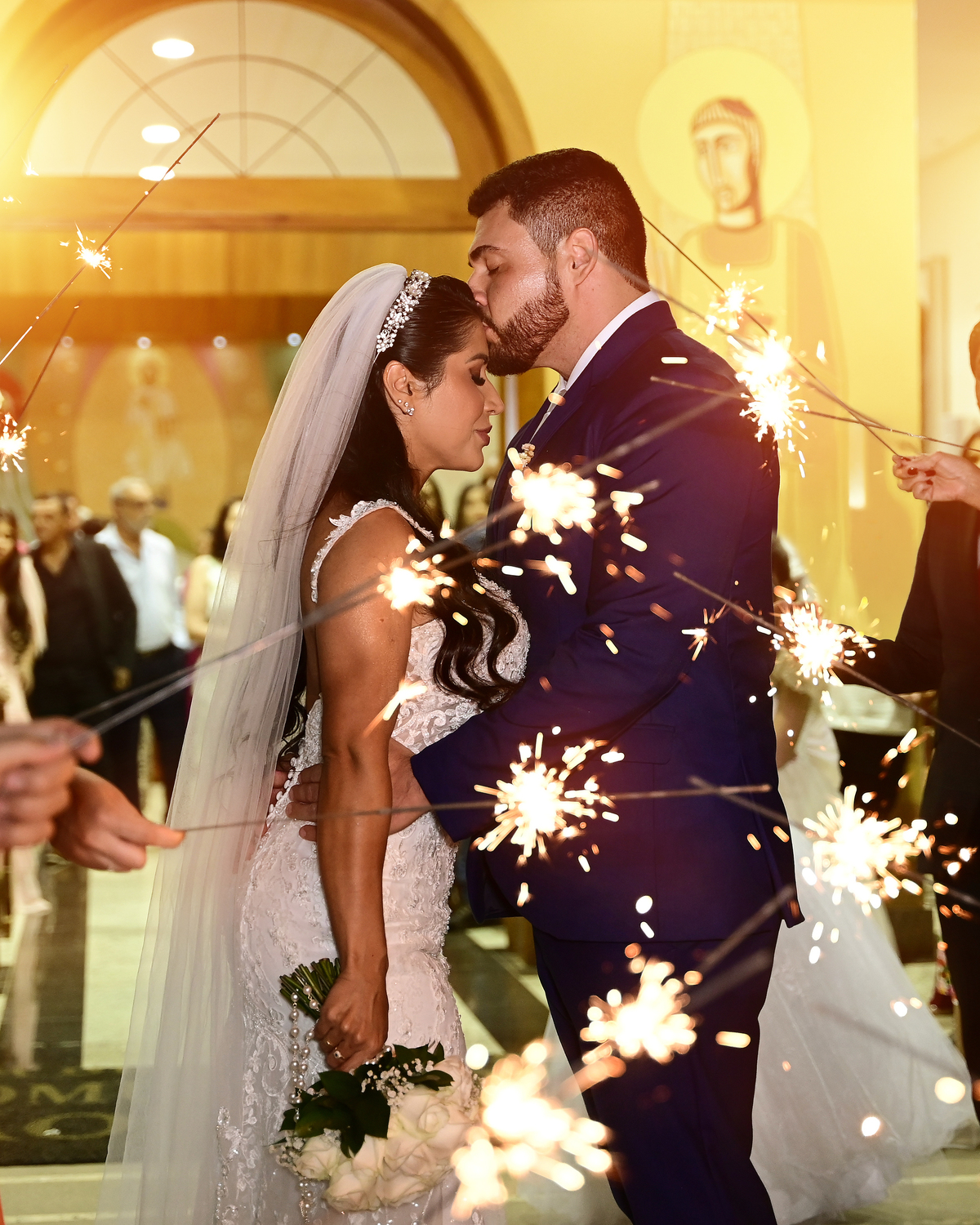 Greycielle e Rafael, casamento em João Pinheiro MG. Making of no Hotel HB, cerimônia na Igreja São José e recepção no Sitio Celio Silveira em João Pinheiro MG, Fotografo de casamentos em João Pinheiro MG.  Edson Araujo fotografias melhor fotografo de JP