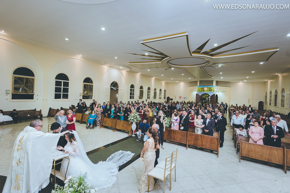 Casamento da Sara e Hernany em João Pinheiro MG. 
maquiagem de noiva em JP
vestido de noiva em João Pinheiro
Fotografo em João Pinheiro 
Edson Araujo Fotografias
Fotografo de casamentos em JP