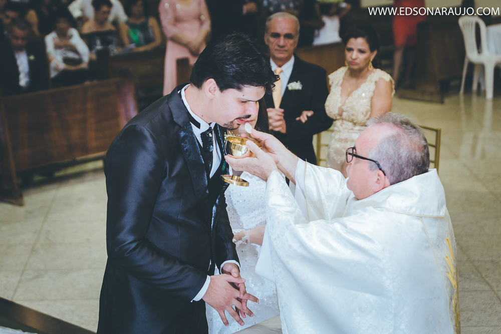 Casamento da Sara e Hernany em João Pinheiro MG. 
maquiagem de noiva em JP
vestido de noiva em João Pinheiro
Fotografo em João Pinheiro 
Edson Araujo Fotografias
Fotografo de casamentos em JP