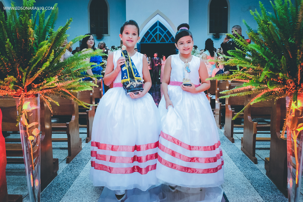  Casamento da Camila e Tiago em Joao Pinheiro MG, igreja Imaculada Conceição,  Fotografo Edson Araujo,  Recepção Sitio Rosa Mística, Maquiagem Raiane Pacheco, Buffet America Dornelas e Flores Anjos Fl