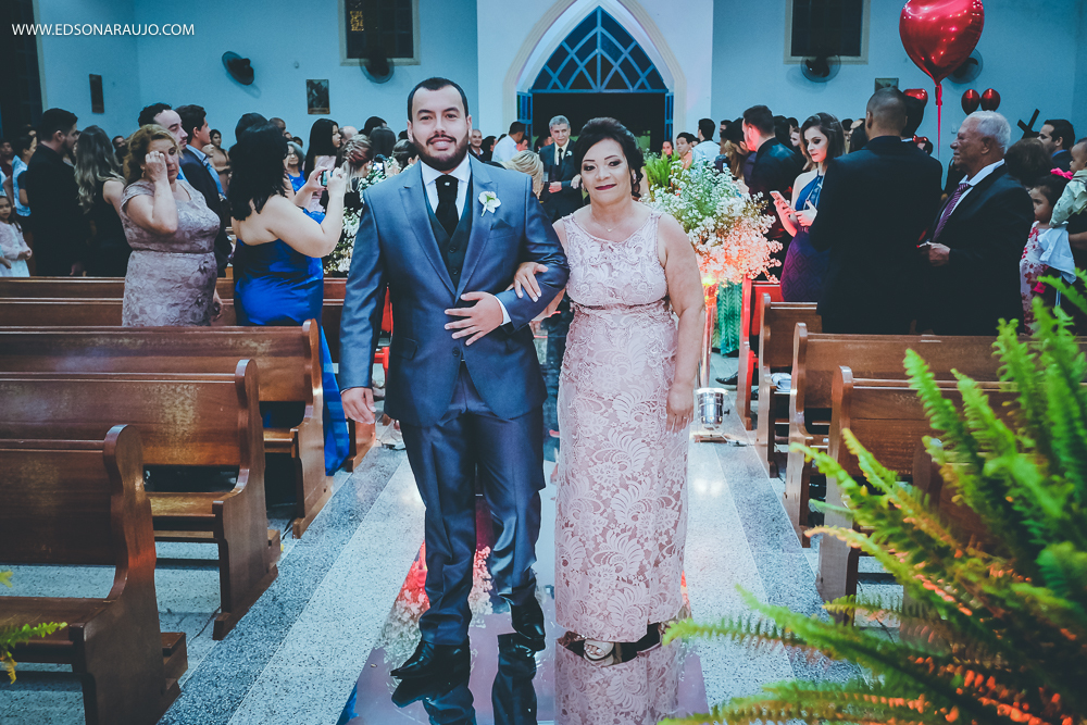  Casamento da Camila e Tiago em Joao Pinheiro MG, igreja Imaculada Conceição,  Fotografo Edson Araujo,  Recepção Sitio Rosa Mística, Maquiagem Raiane Pacheco, Buffet America Dornelas e Flores Anjos Fl