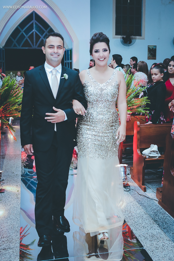  Casamento da Camila e Tiago em Joao Pinheiro MG, igreja Imaculada Conceição,  Fotografo Edson Araujo,  Recepção Sitio Rosa Mística, Maquiagem Raiane Pacheco, Buffet America Dornelas e Flores Anjos Fl