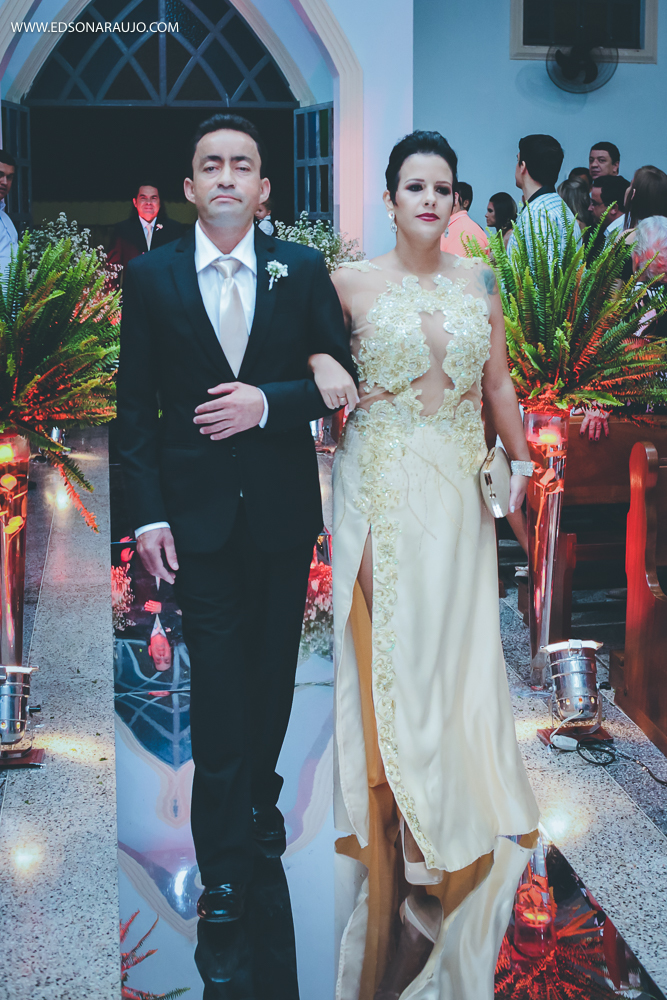  Casamento da Camila e Tiago em Joao Pinheiro MG, igreja Imaculada Conceição,  Fotografo Edson Araujo,  Recepção Sitio Rosa Mística, Maquiagem Raiane Pacheco, Buffet America Dornelas e Flores Anjos Fl