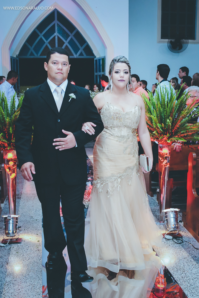  Casamento da Camila e Tiago em Joao Pinheiro MG, igreja Imaculada Conceição,  Fotografo Edson Araujo,  Recepção Sitio Rosa Mística, Maquiagem Raiane Pacheco, Buffet America Dornelas e Flores Anjos Fl