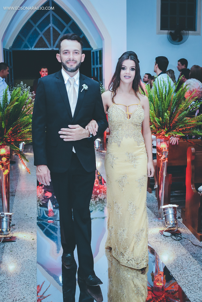  Casamento da Camila e Tiago em Joao Pinheiro MG, igreja Imaculada Conceição,  Fotografo Edson Araujo,  Recepção Sitio Rosa Mística, Maquiagem Raiane Pacheco, Buffet America Dornelas e Flores Anjos Fl