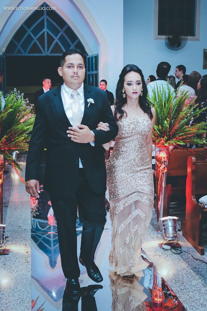 Casamento da Camila e Tiago em Joao Pinheiro MG, igreja Imaculada Conceição,  Fotografo Edson Araujo,  Recepção Sitio Rosa Mística, Maquiagem Raiane Pacheco, Buffet America Dornelas e Flores Anjos Fl