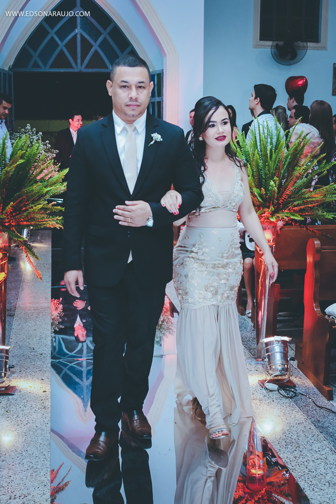  Casamento da Camila e Tiago em Joao Pinheiro MG, igreja Imaculada Conceição,  Fotografo Edson Araujo,  Recepção Sitio Rosa Mística, Maquiagem Raiane Pacheco, Buffet America Dornelas e Flores Anjos Fl