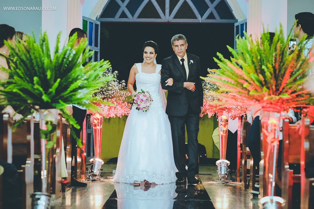  Casamento da Camila e Tiago em Joao Pinheiro MG, igreja Imaculada Conceição,  Fotografo Edson Araujo,  Recepção Sitio Rosa Mística, Maquiagem Raiane Pacheco, Buffet America Dornelas e Flores Anjos Fl